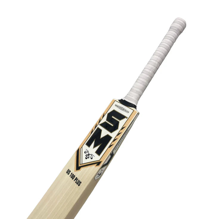 SM US 100 Plus Cricket Bat – Short Handle (SH)