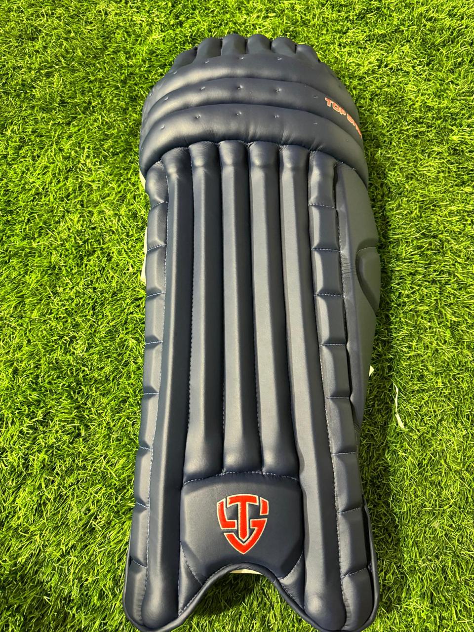Topshot Limited Edition Black Batting Pads RH